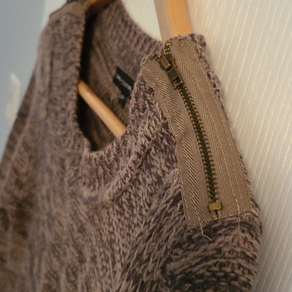 Knitted Dress - Picture 2 of 3